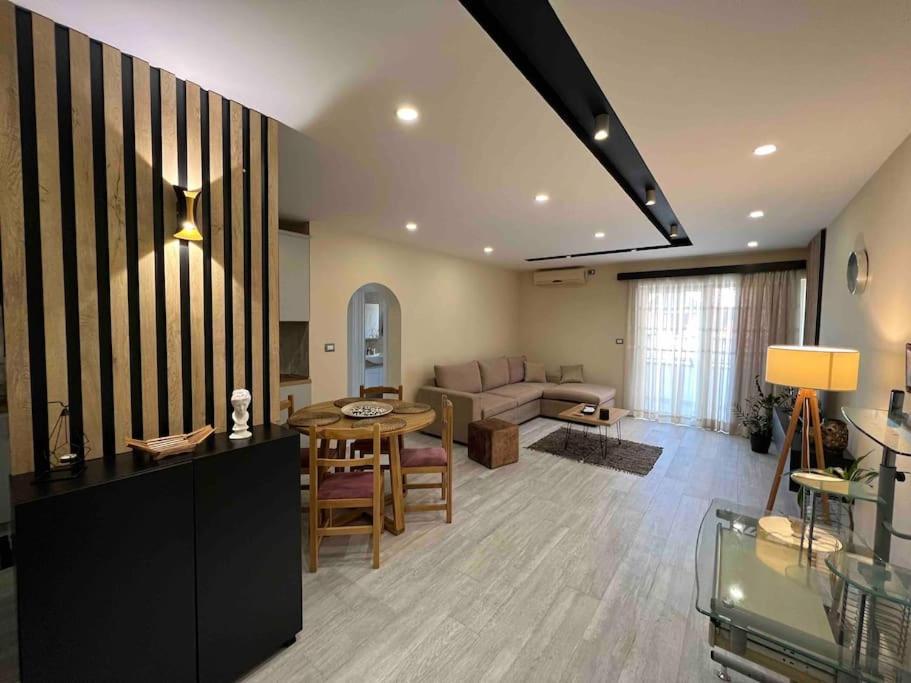 Great Apartament Near Lake & Blloku Area تيرانا المظهر الخارجي الصورة