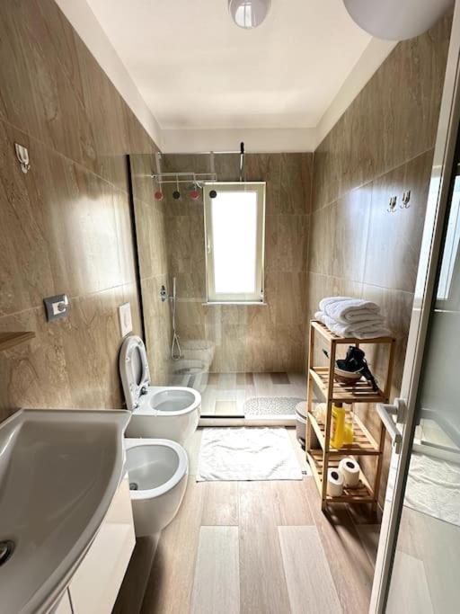 Great Apartament Near Lake & Blloku Area تيرانا المظهر الخارجي الصورة